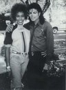 Michael Jackson фотография #28 (источник - https://vk.com/id136689961)