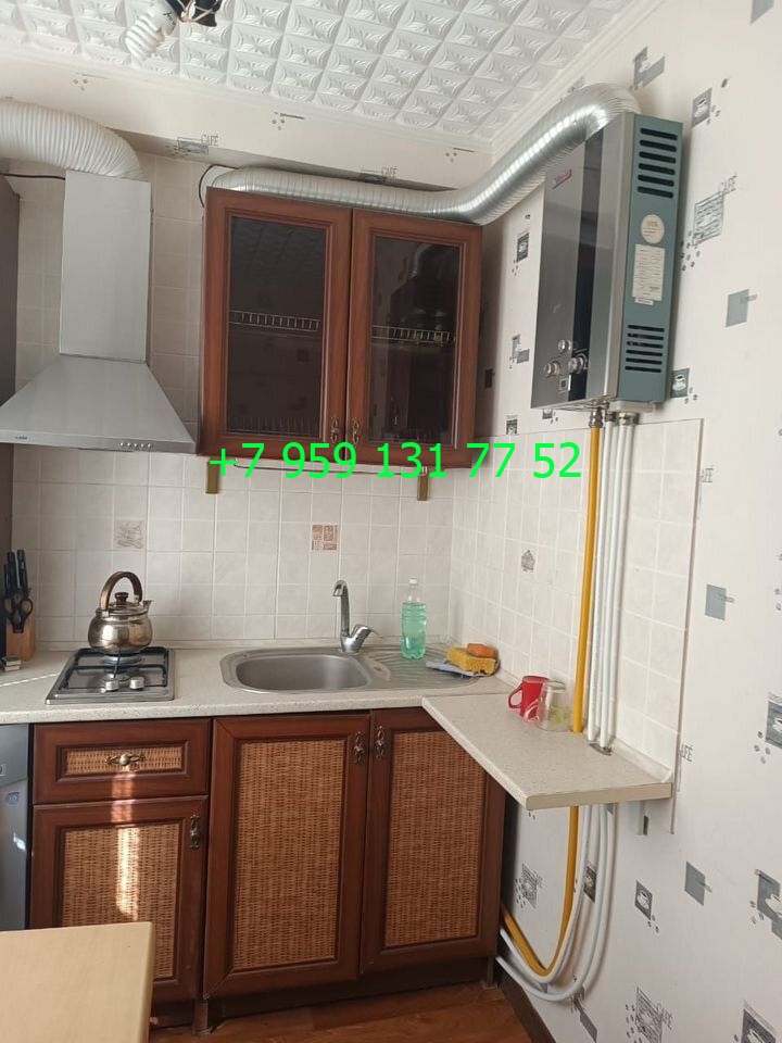 объект 467 Продаётся 1 к.квартира в г.Алчевске р-н СШ 6 ОП - 30 кв, кухня - 6 кв. 2/5 эт.дома Пластиковые окна KBE, пластиковые трубы, на полу качественный линолеум, дверь железная 5 мм, скрытые навесы, кондиционер LG, стиральная машина LG, холодильник Indesit, колонка, газовая печь, вытяжка, счётчики на все ...